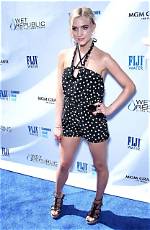 Ashlee Simpson Height, Weight, Age, Spouse, Children, Facts, Biography ·
