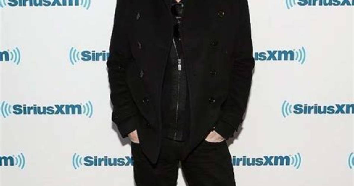 Chad Kroeger's Height in Feet: the Definitive Answer