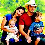 Discovering the Heart of Brad Paisley Family in 2024