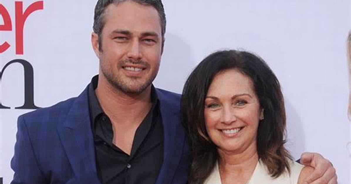 Does Taylor Kinney Have a Child? ·