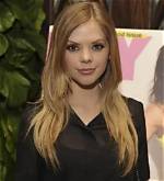 Dreama Walker Biography