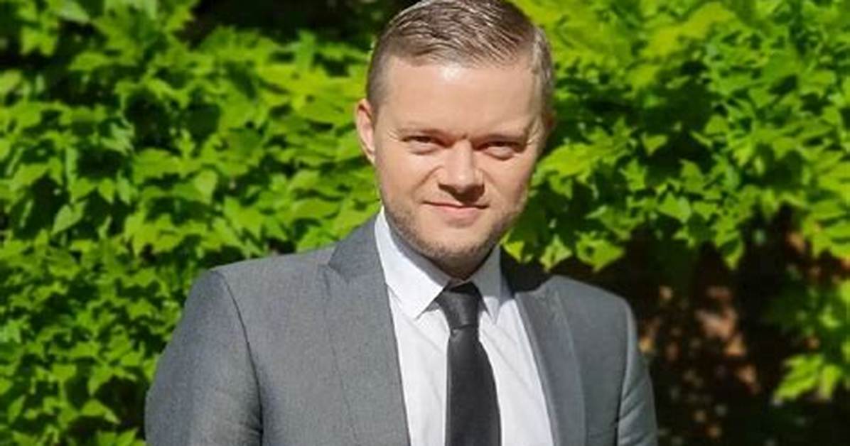 Everything We Know About the Youtuber Mark Goldbridge's Wife