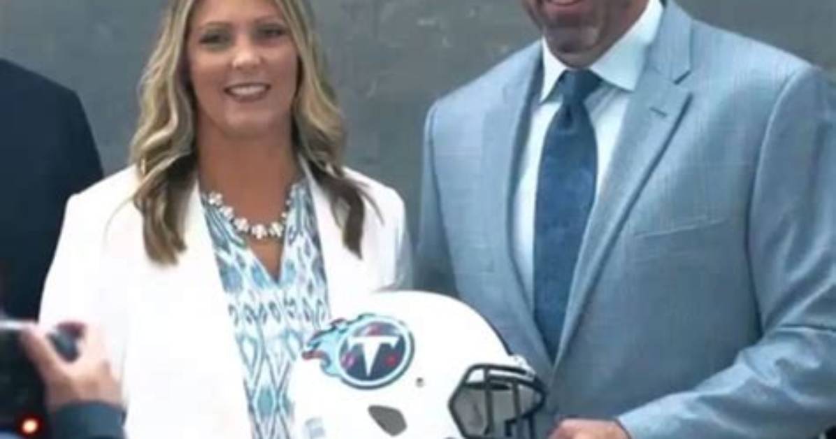 Exploring Mike Vrabel's Daughter's Age: a Peek into the Life of an Nfl Coach