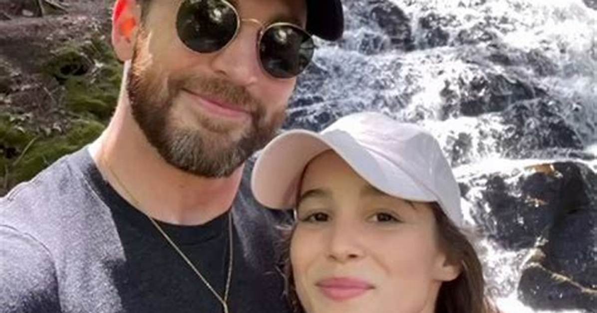 Exploring the Love Life of Sean Evans: Who Is He Dating?