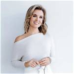 Jillian Mele Biography; Net Worth, Salary, Husband, Married, No Makeup Photos, Measurements