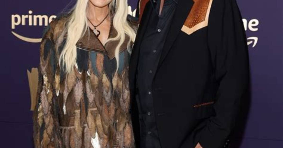 Latest Blake and Gwen News: Love, Music, and Life Together