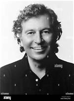 Robert Shaye |