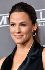 The Unforgettable Jennifer Garner's Role in the Epic Pearl Harbor