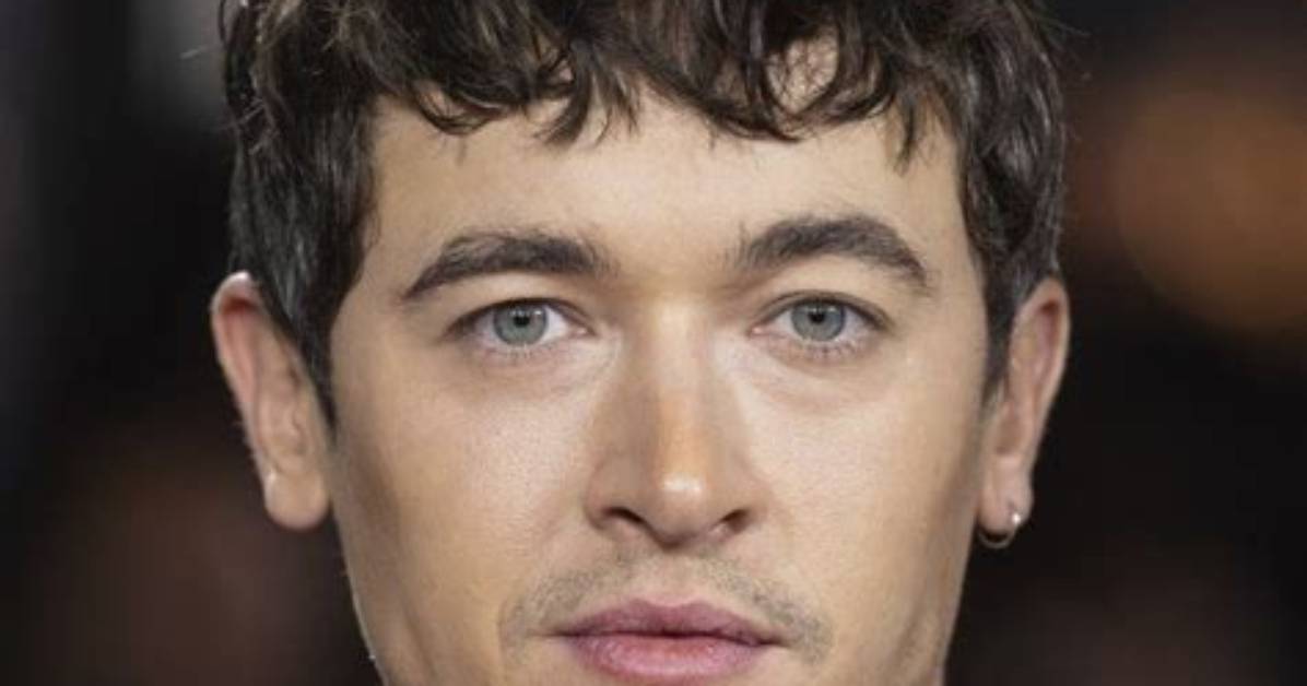 Tom Blyth- Wiki, Age, Height, Net Worth, Girlfriend, Dating, Career