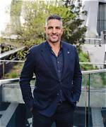 Uncovering the Identity of Mauricio Umansky's Father