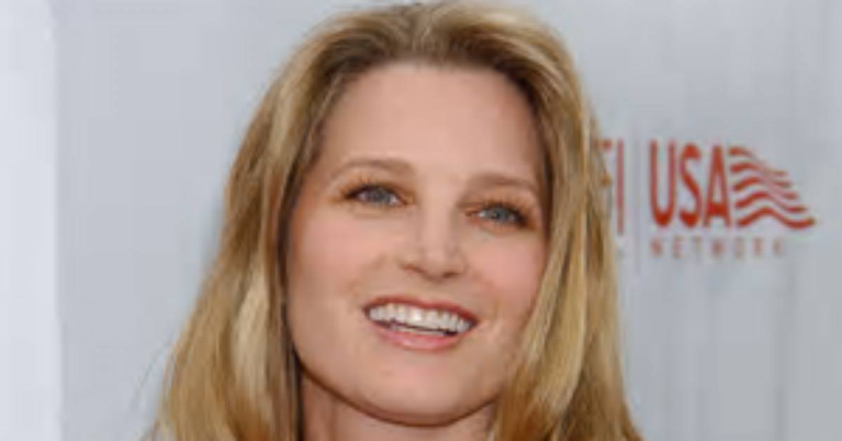 Unveiling the Reasons Behind Bridget Fonda's Mysterious Departure