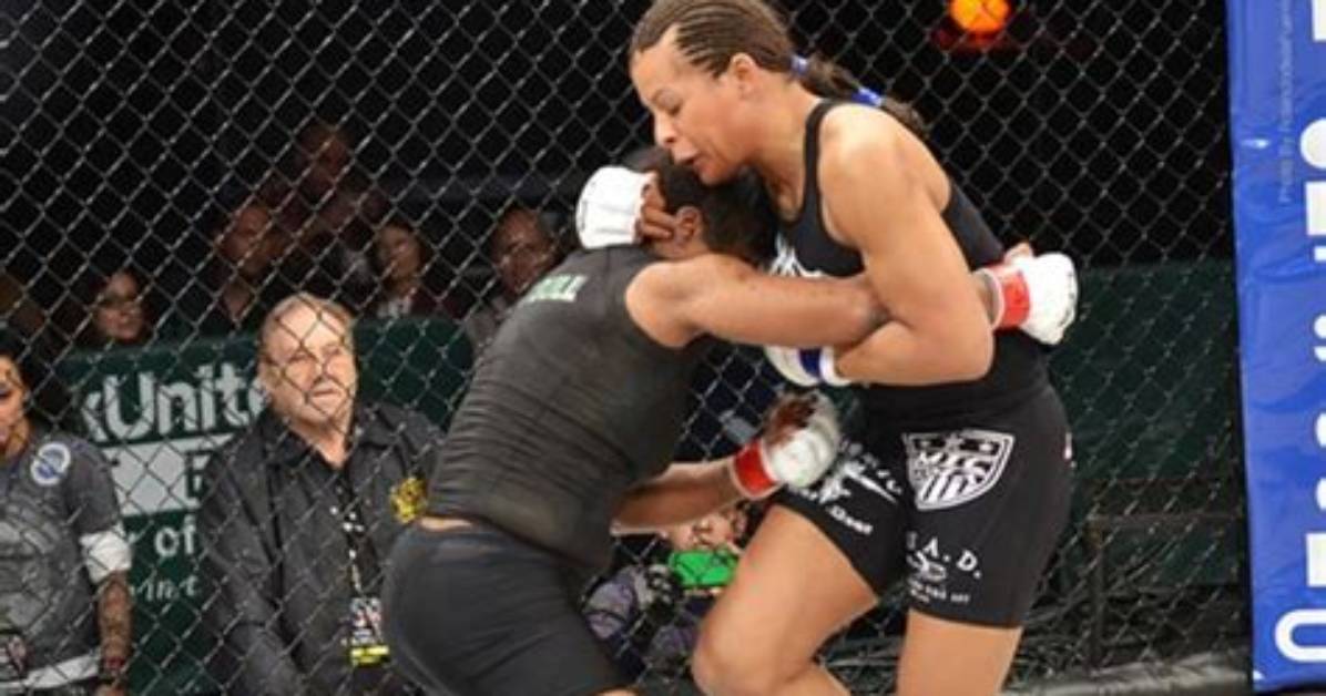 When Transgender Fighter Fallon Fox Broke Her